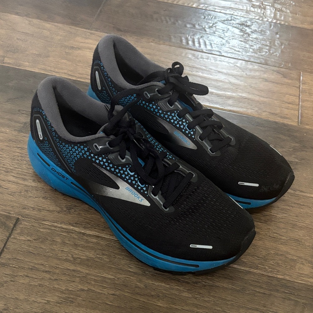 Brooks Men's Ghost 14 Black and Blue Athletic Shoes Size 9.5